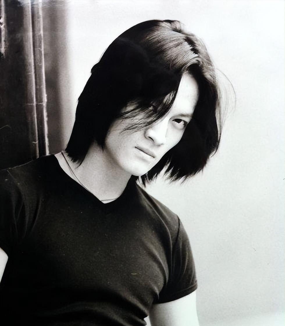 杨志刚|比起圈里扶不上墙的星二代，杨志刚才是‘资源咖’的正面教材