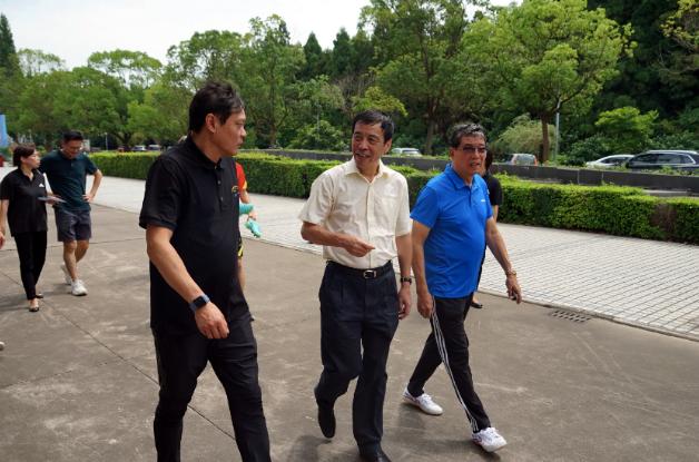 春晚|范志毅上吐槽大会意外入娱乐圈，商务不断，如今又说要退出去？