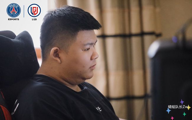 xiao8|Dota2-节奏爆炸!TI10后xiao8首次露面,水友:为什么不ban猛犸?