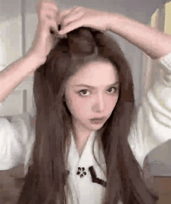 发型 别再披头散发了！这10款春日发型才够美够撩人！