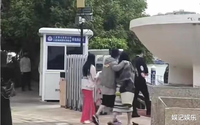 王思聪|王思聪女友官宣恋情:生日快乐我可爱的八岁宝宝!两人用情头超甜