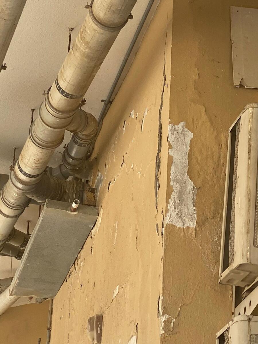 迪拜:建成10年的住宅楼将可能拆除,约有400名业主住在其中