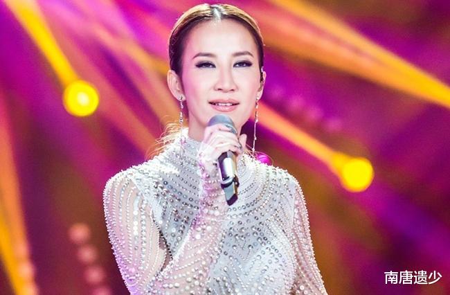 柳岩|柳岩否认参加《浪姐3》,粉丝团代为发声,第二季扑街导致请人难