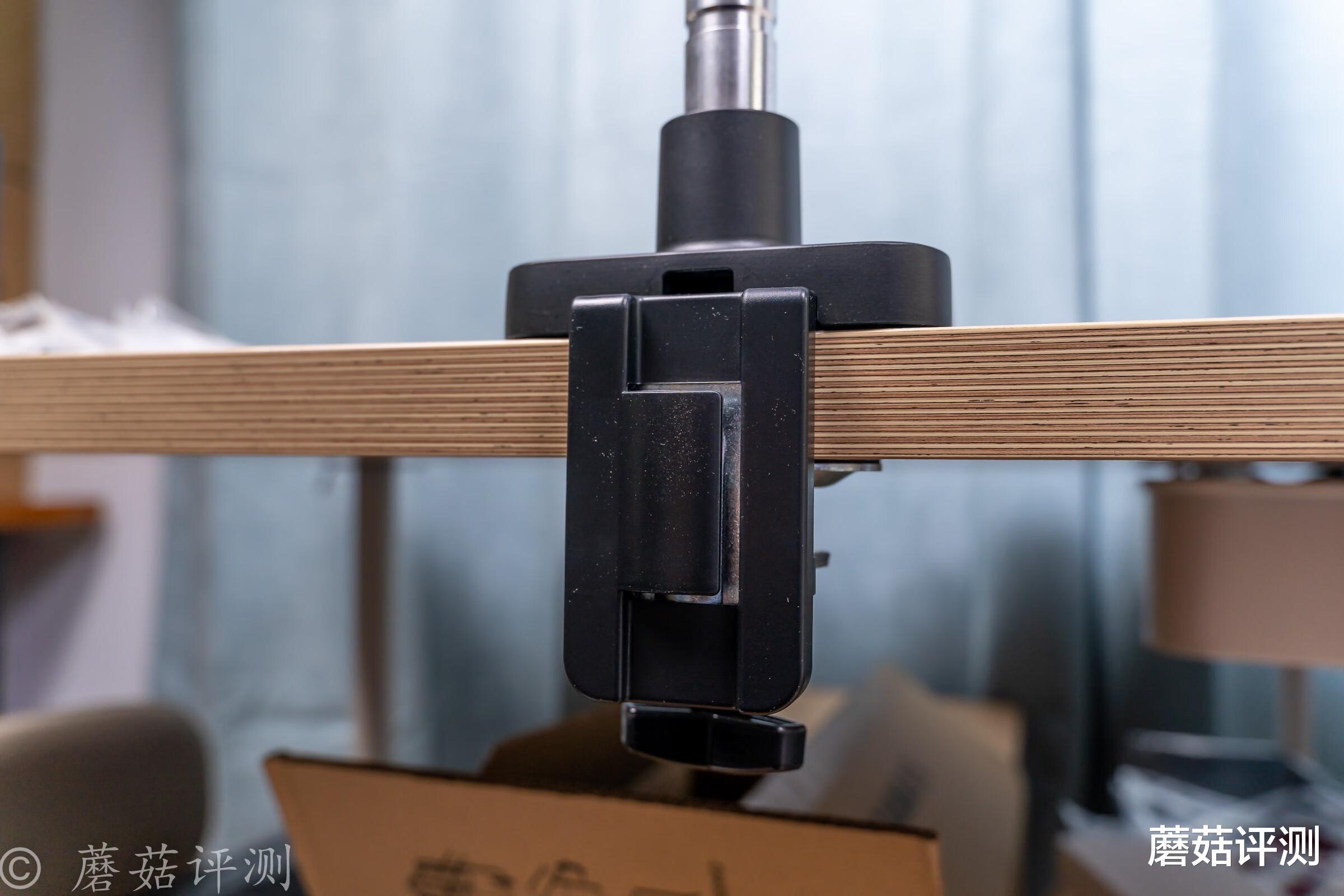 显示器|桌面更整洁，显示器调节更方便、Brateck北弧显示器支架E560 体验评测