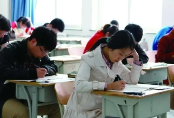 求职|文科生找工作时常碰壁，在考公时却大放异彩，都归功于这三个专业