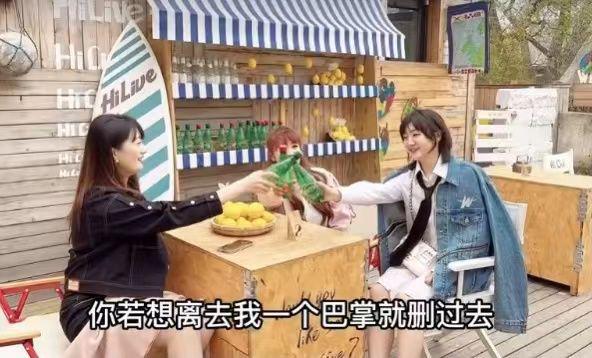 杭州亚运会|陈梦戴假发眼神傲娇，穿裙子变身甜妹，和闺蜜玩剧本杀，跳舞太逗