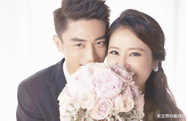 林心如|林心如分享居家日常，霍建华在旁陪伴撸猫看电视，场面好幸福