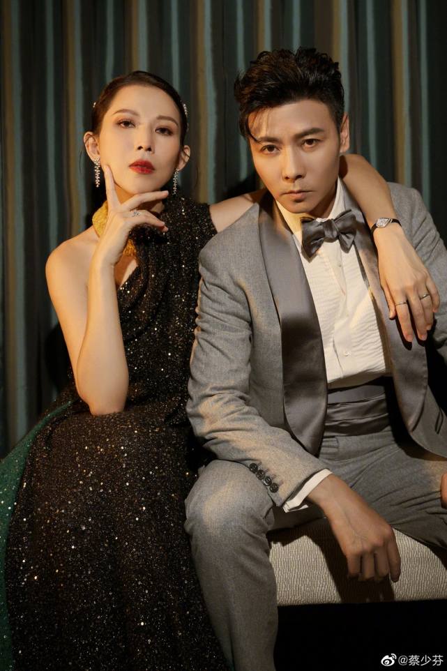 蔡少芬|港媒爆蔡少芬手持9个物业,市值近两亿,被指为三个儿女学业铺路