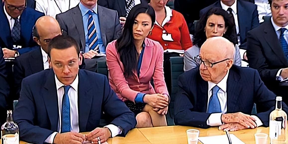 默多克家佣人透露：英国前首相进了邓文迪的卧室，并关上了门