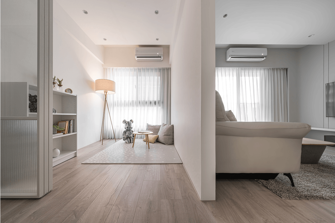 被她家的杏色装修迷住了,那叫一个养眼,没有一丝俗气