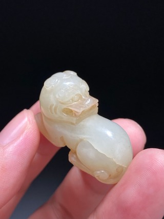 和田玉籽料|清中期 和田玉籽料 白玉 瑞兽 挂件吊坠