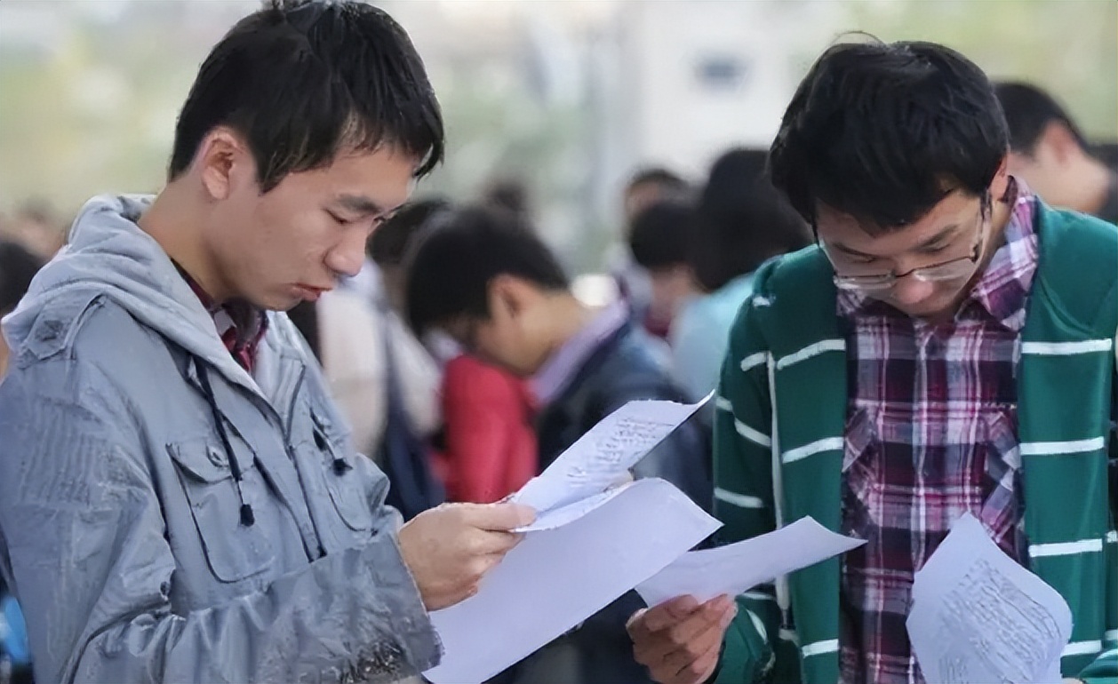 招聘|年薪20万起步的烟草局,80%的毕业生进不去?内行人道出实话