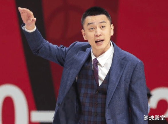 辽宁男篮|辽宁复仇上海！杨鸣功臣，金金大爆发，2配角奇兵，篮板碾压对手