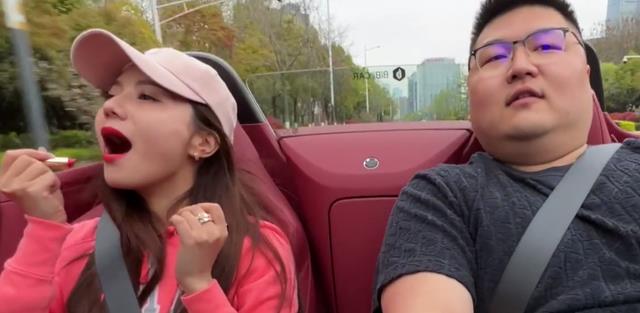 社交平台|网红猴哥妻子曝结婚时间，男方找茬遭妻子嫌弃，网友：想离就直说