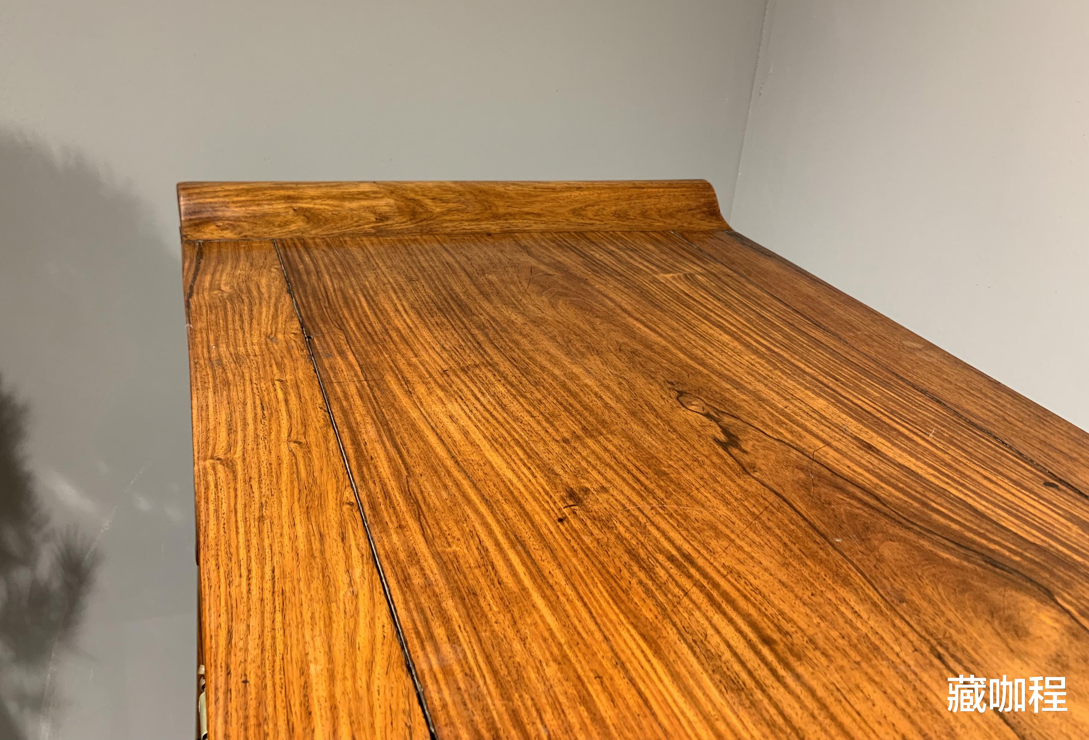 邮票|历数近期同类藏品,黄花梨联二橱101.2万成交