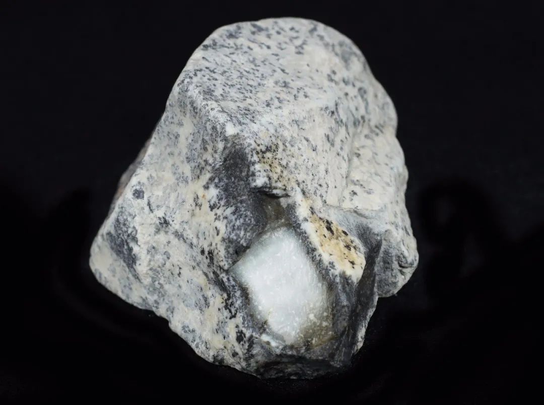 |“老”字有魔法吗?买和田玉该不该求“老”?