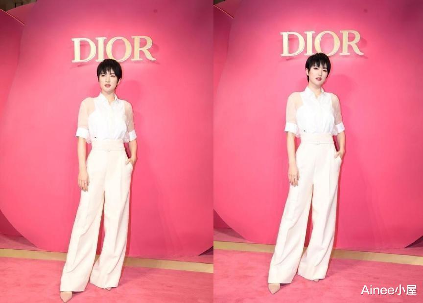 穿衣搭配 姚安娜没有富千金的气场,短发虽然挺凌厉,但白色搭配清新温柔