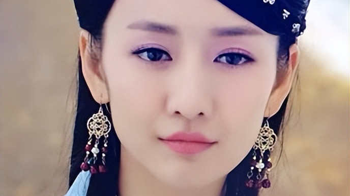 微笑|蓝盈莹也做了微笑唇？不过微笑唇鼻祖不是杨颖，而是恶女江玉燕！