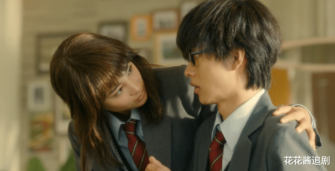 花束般的恋爱|菅田将晖有村架纯《花束般的恋爱》：百分百契合的人也会转身说再见