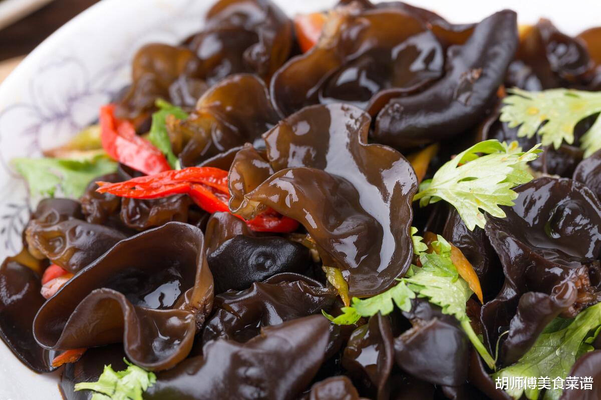 花生|人到中老年，常吃3种食物，堪称“人体清道夫”，净化身体少生病