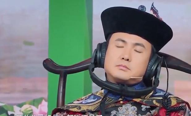 明星|工作时睡着的5位明星：沈腾在《王牌》小眯，郑恺脱鞋直播睡觉