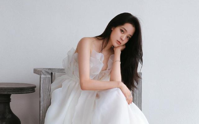 素菜 李佳琦推荐的洗发水火了，洗后持久留香，保护发质持久柔顺