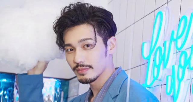 朱一龙|娱乐圈中，那些有气质的4位青年男星，朱一龙、杨洋上榜