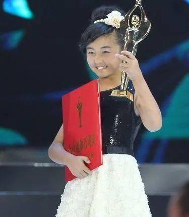 抖音|娱乐圈的10位演员:黄磊演戏被嘲像厨子,赵雅芝摇头晃脑