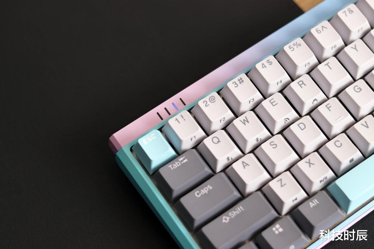 USB|手感与颜值俱佳，杜伽K330W 冰淇淋机械键盘上手：爱了