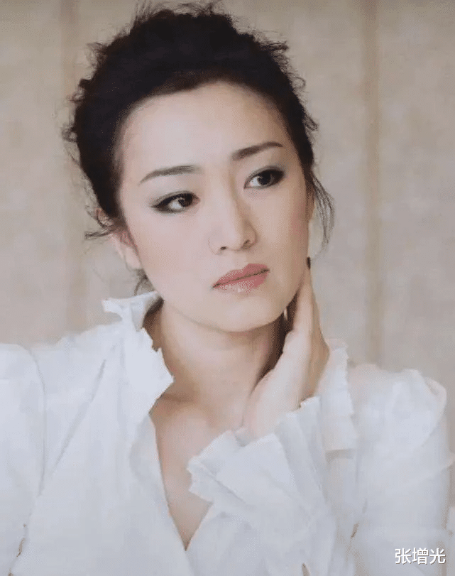 国籍|这4位国家一级演员，加入外国籍后，被国家立即开除