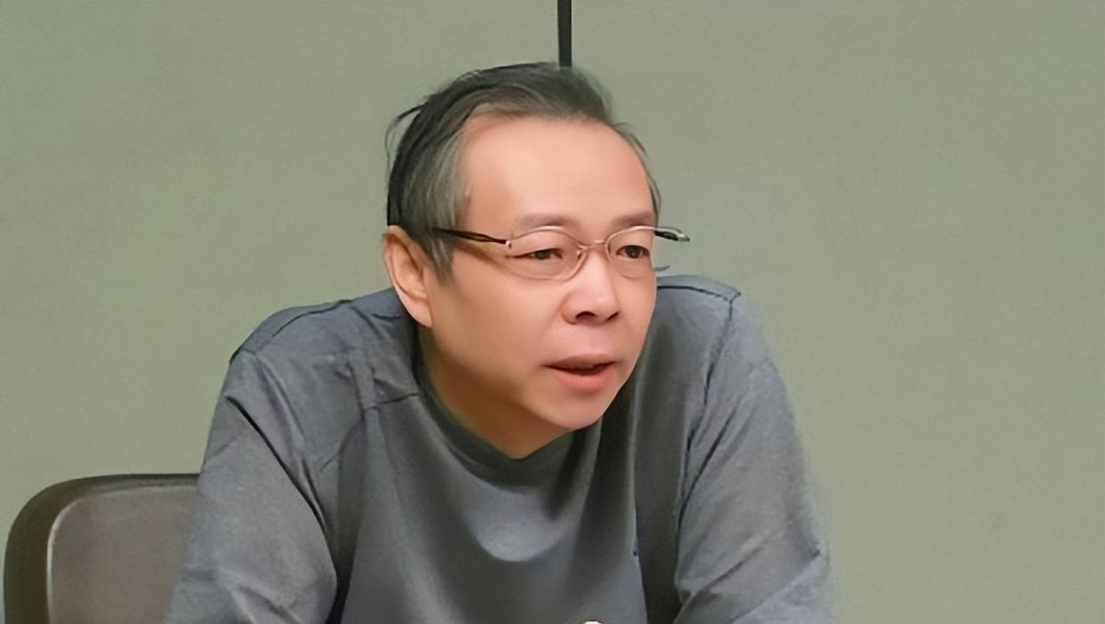 赖小民:家藏3吨现金情妇100多个,被抓后称守着钱不敢花