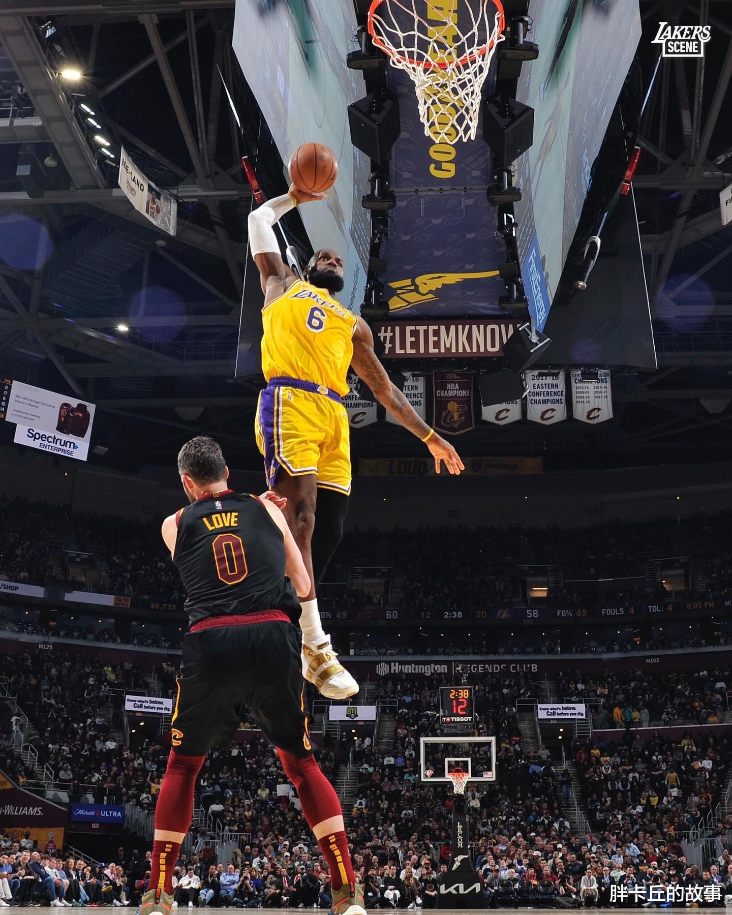 勒布朗·詹姆斯|3月22日NBA球鞋上脚，詹姆斯重回克利夫兰，塔克的鞋量实在太惊人