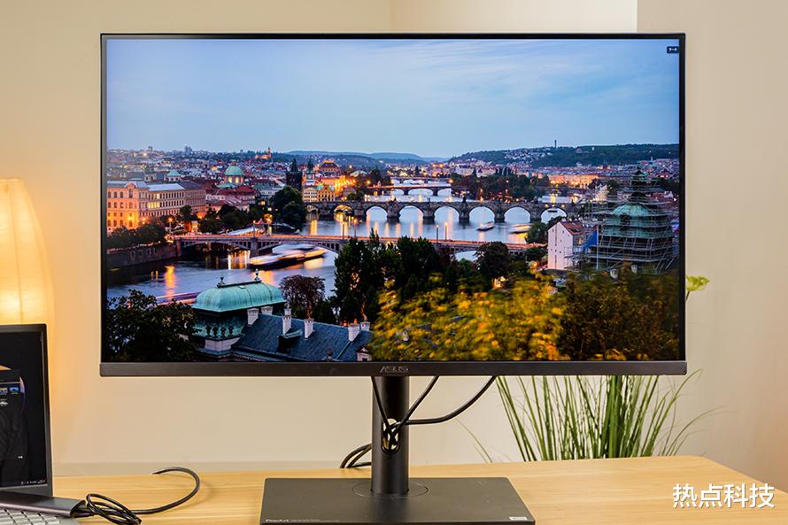 显示器|华硕创艺32专业显示器PA32UCR评测：MiniLED面板 为创作而生