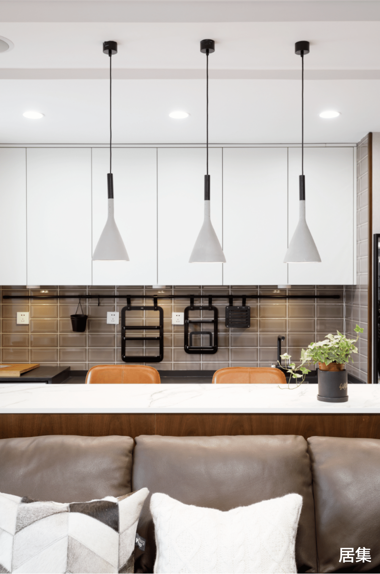 中规中矩的80平小家,没有突出的设计,但足够温暖和治愈