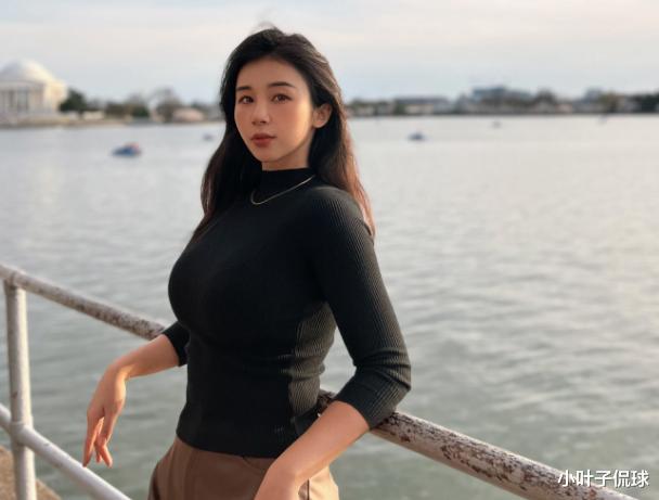 卡戴珊|NBA女主播晒美照，自曝已恢复单身，身材比卡戴珊还傲人