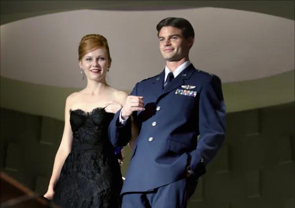 托比·马奎尔|好莱坞知名演员表示，要为托比马奎尔版《蜘蛛侠4》筹备资金