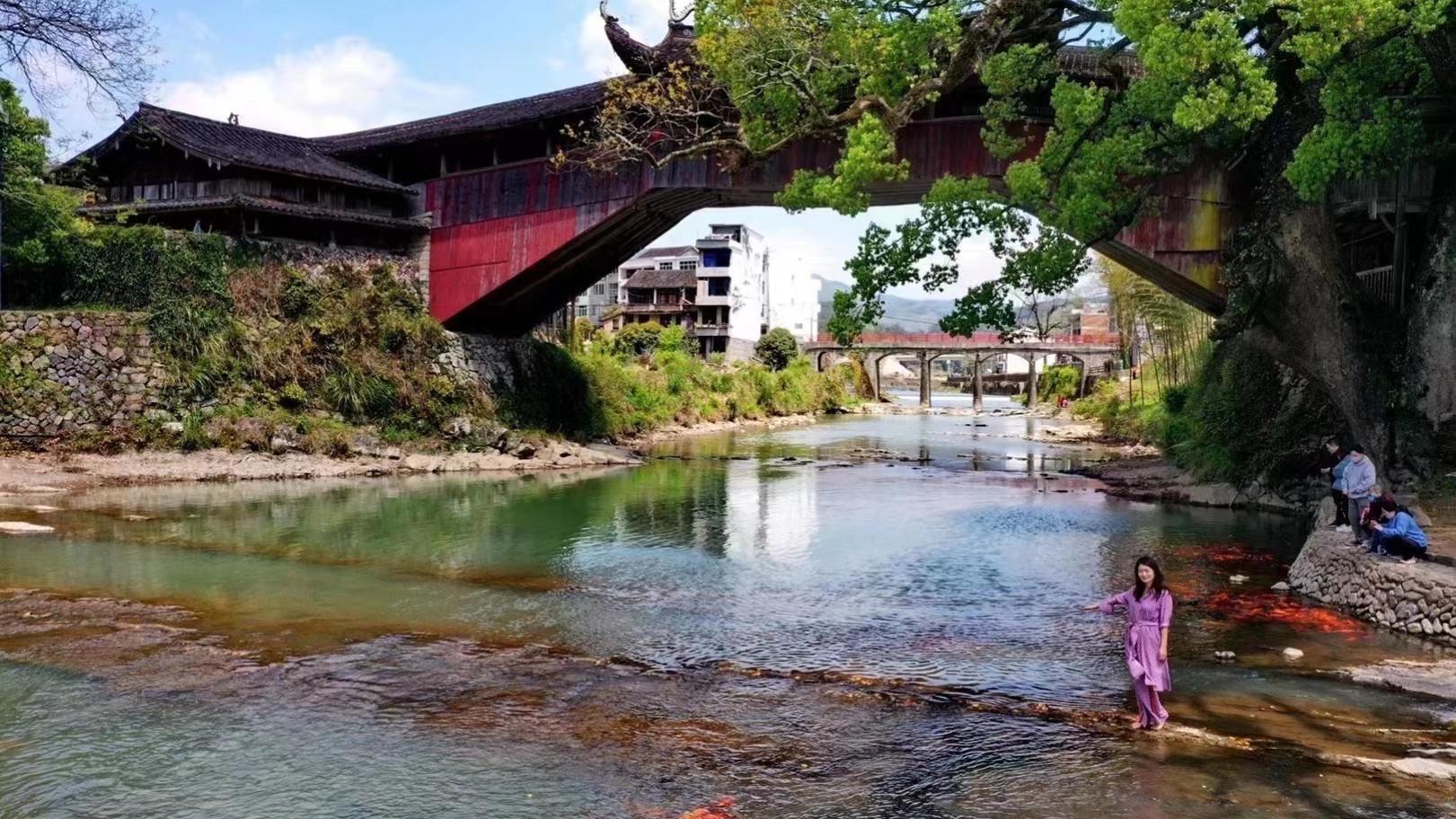 乡村旅游|世界最美廊桥北涧桥西桥头，一网红茶馆，记录着七年多的廊桥时光