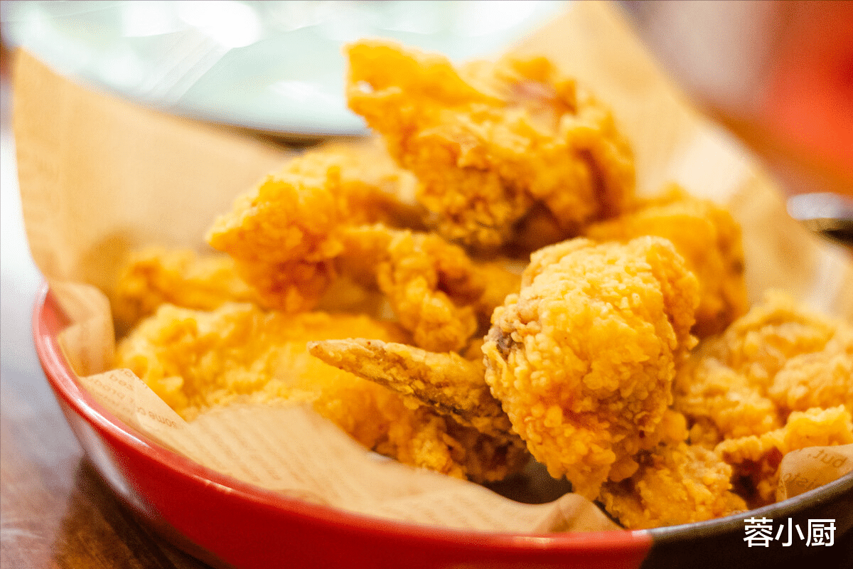 天热饮食有讲究!记得“6多吃2不吃”,健脾胃助消化,早懂早受益