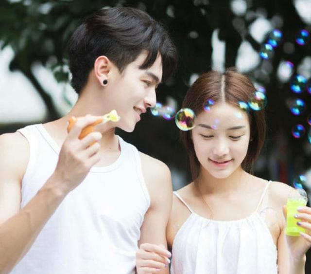 许凯|让许凯和前女友在《尚食》演夫妻，还合作过5次，于正心真大！