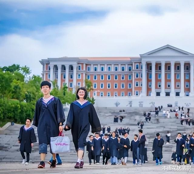 大学生|?HR公司直言：“三无家庭学生我们不招”，跟个人的成绩好坏无关！