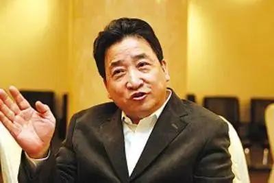 姜昆|同父不同命！姜昆掐断女儿明星梦，带养子上春晚，今养子成他骄傲