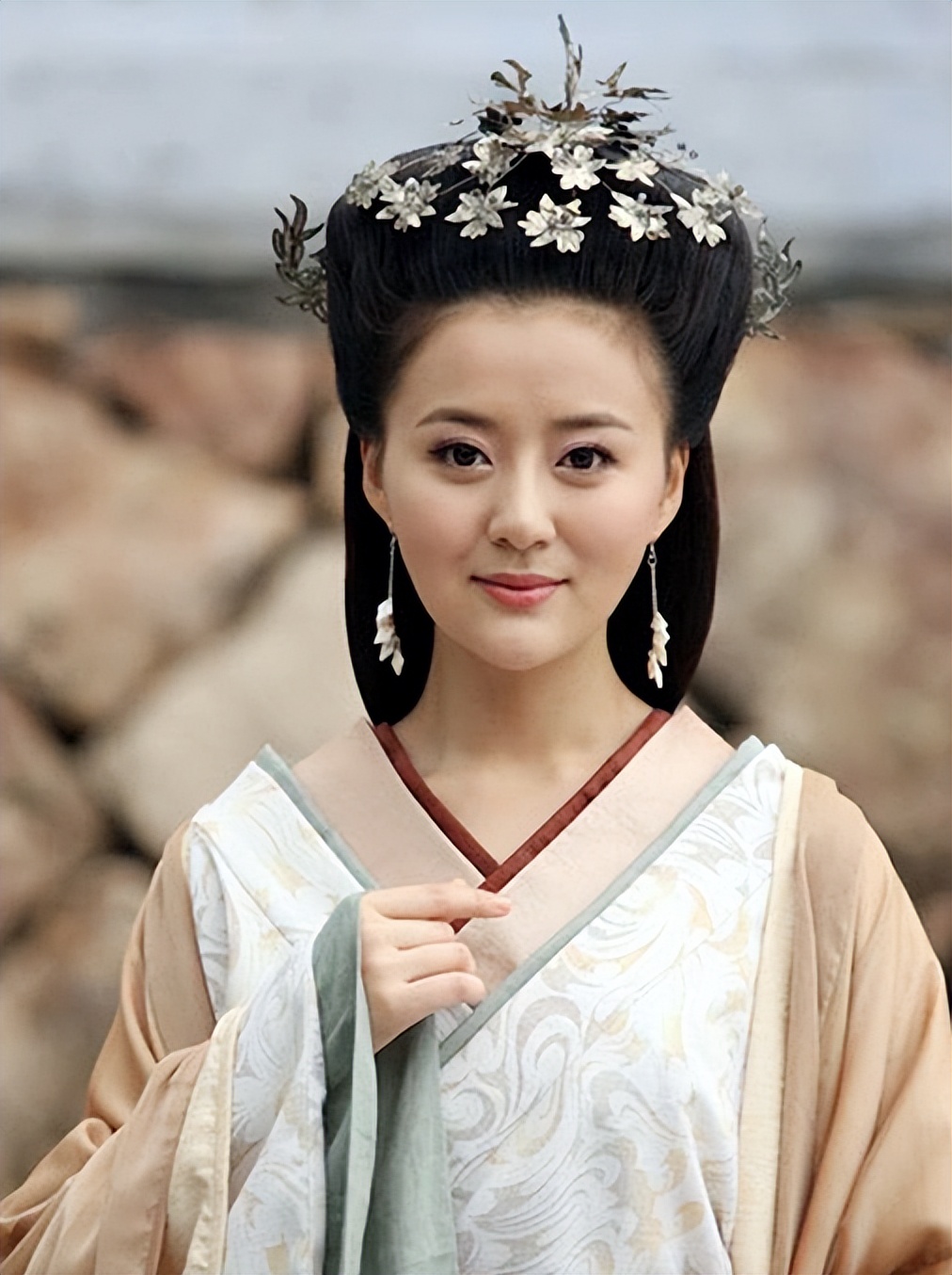 明星素颜|素颜与美颜下的女星，有你喜欢的吗？