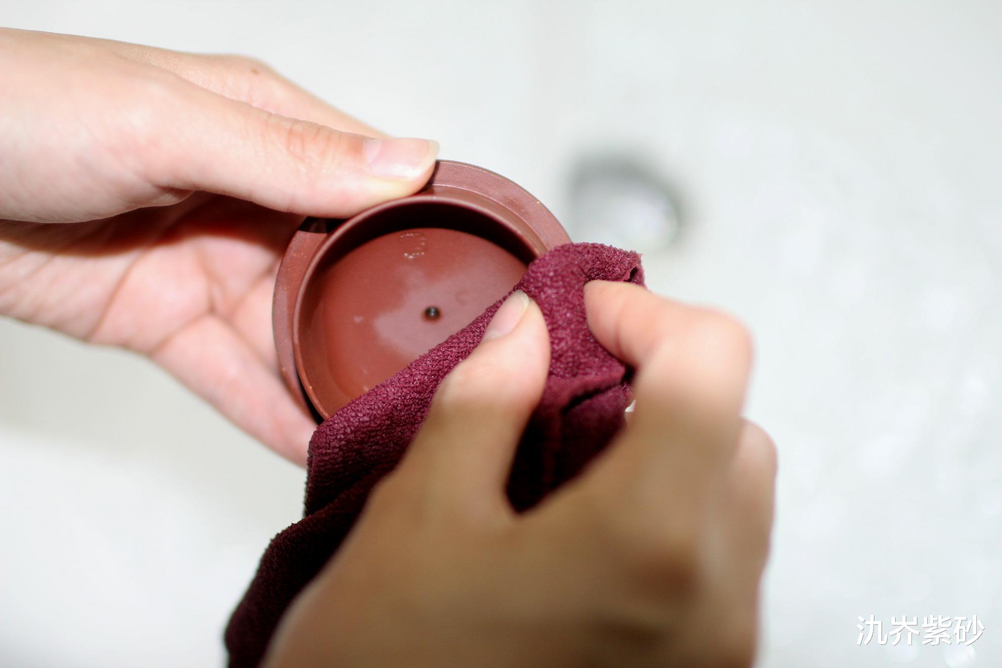 |段泥紫砂壶不适合泡熟普、红茶等深色茶?只是你不懂养壶而已!