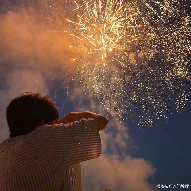 别再去网上找头像了，自己动手拍情侣头像简直太甜了