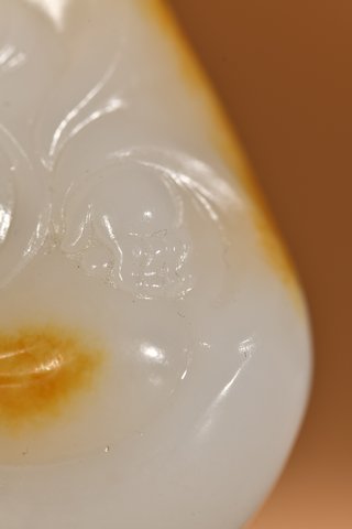 和田玉籽料|和田玉籽料原石雕财神爷摆件