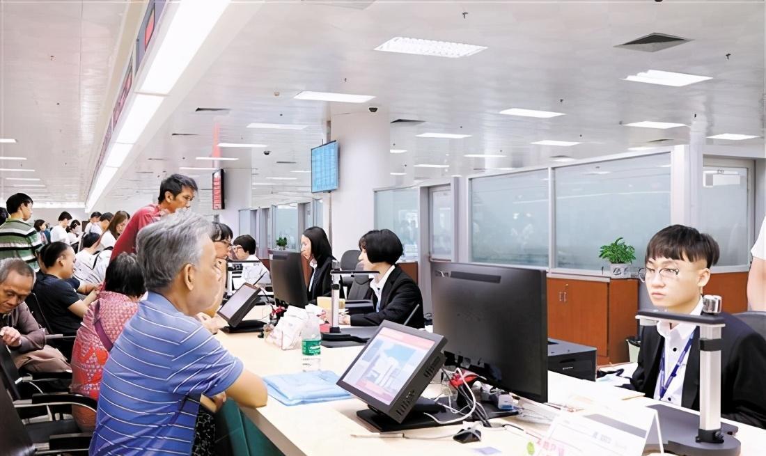 卫生间|房产过户给子女新规,在世过户,还是去世后办?差别巨大需早知道