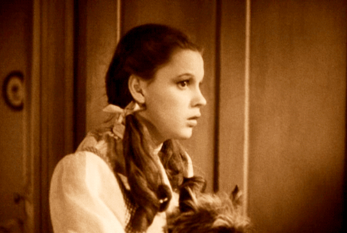 绿野仙踪|朱迪·嘉兰：因《绿野仙踪》成名，5段不幸婚姻，47岁死在浴室