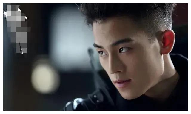 夏雨|论“单眼皮”男星只服这6位,个个帅气迷人,不用费心去割双眼皮