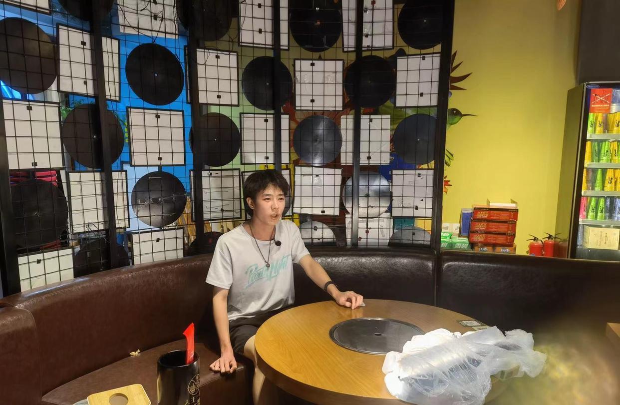 |大学生自制校园恋爱综艺结束后几乎都分手，他们懂得经营感情吗？