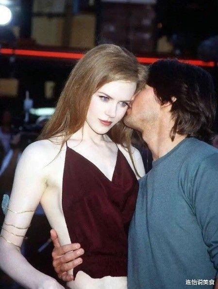 汤姆·克鲁斯|2001年，妮可·基德曼和阿汤哥离婚成功，高兴得在大街上手舞足蹈